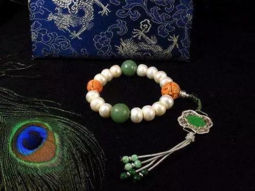 翡翠手串吃瓜,品味生活，吃瓜乐趣无限